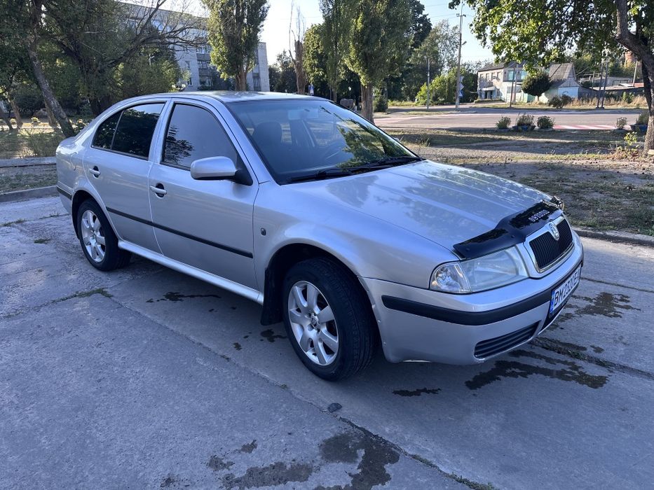 Шкода Октавия Тур Skoda Octavia 2.0 газ/бензин