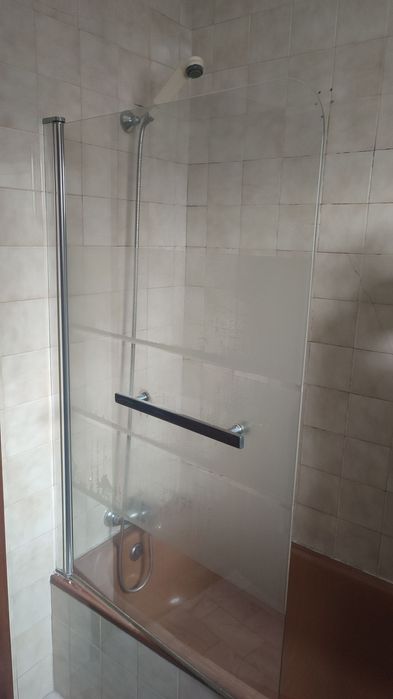 Vidro resguardo banheira