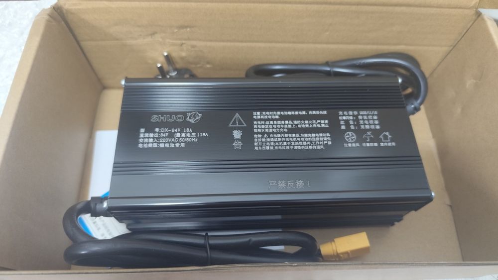 Зарядний пристрій 72v 18a