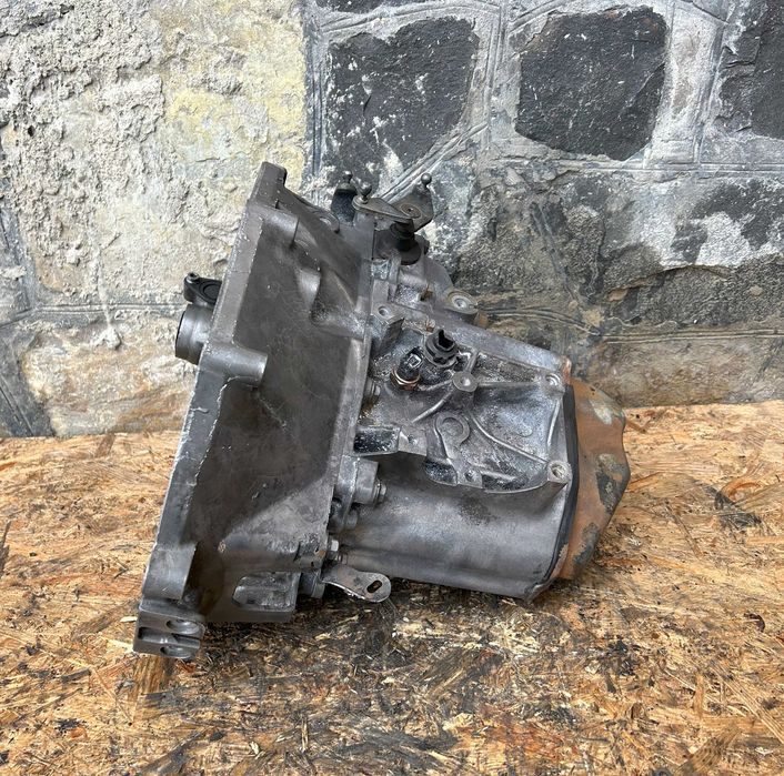 Коробка передач (КПП) Peugeot 208 1.2VTI | Citroen C3 1.2VTI (20A701)