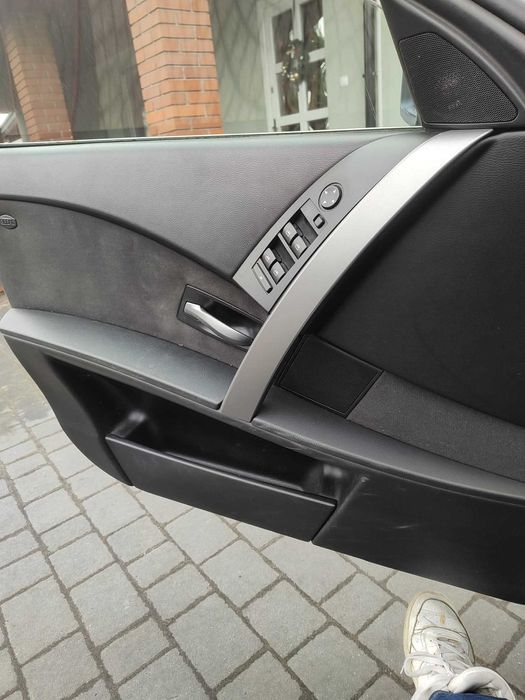 BMW Seria 5 E60 525D