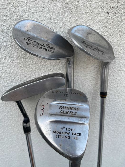 Conjunto de tacos de golfe vintage + saco Callaway + Titleist