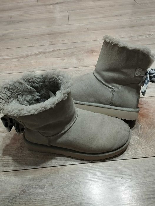 UGG Mini Bailey Bow Velvet Leopard size 38