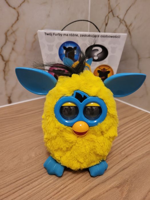 Furby zabawka interaktywna