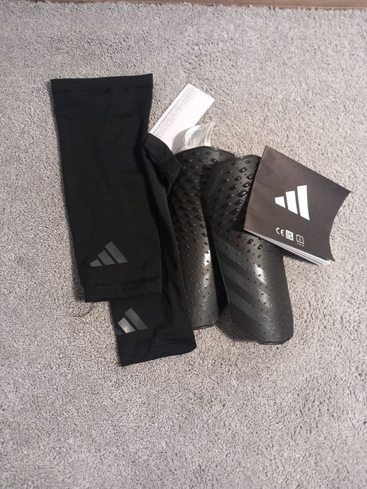 Ochraniacze piłkarskie adidas predator