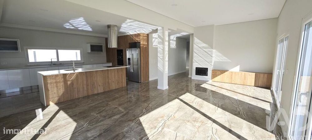 Casa / Villa T5 em Azeitão (São Lourenço e São Simão) de 247,00 m2