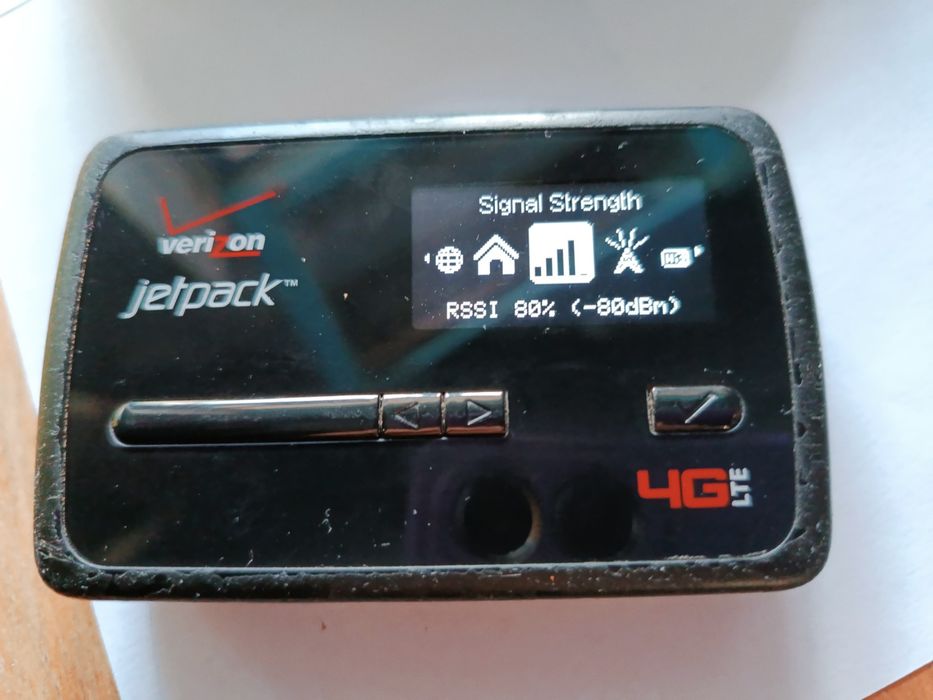 Двостандартний мобільний роутер Novatel MiFi 4620L Jetpack (3G/4G)
