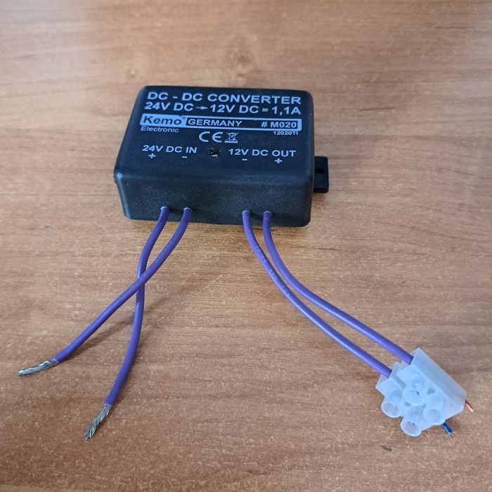 Konwerter z 24 na 12V, 1,1A.