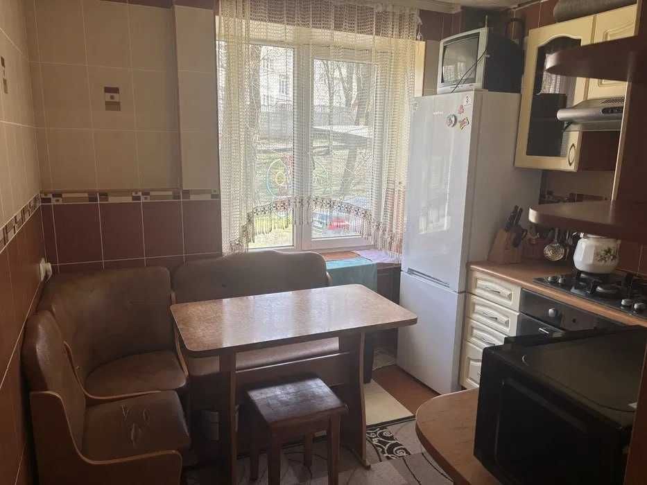 Здається в оренду 2 кімнатна квартира