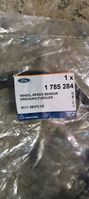 Датчик АБС (ABS) задний левый 1785284 Ford