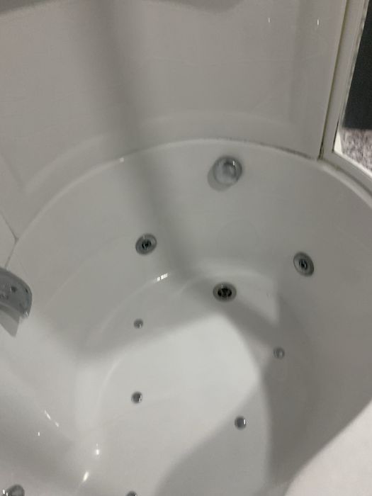 Banheira de hiromassagem a funcionar