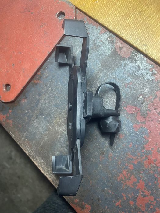 Тримач для телефона на мотоцикл