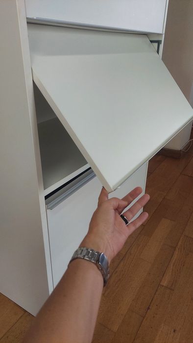 Estante/Móvel de Arrumação Branco 3 Portas - IKEA (80x135x50)