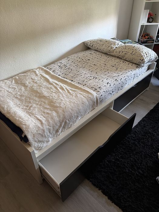 Cama de solteiro ikea