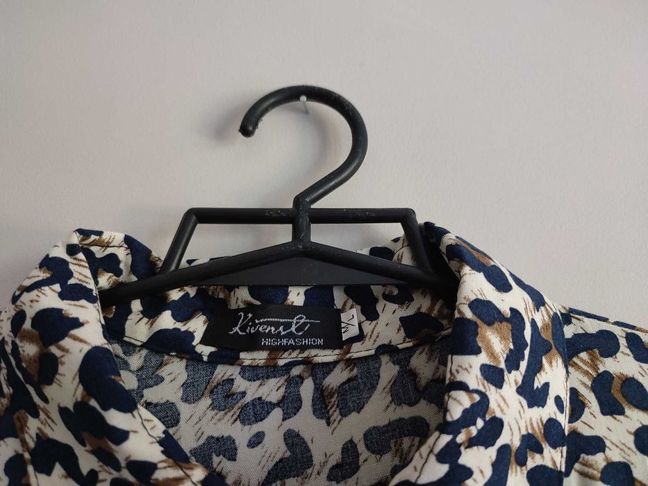 Długi kombinezon w cętki