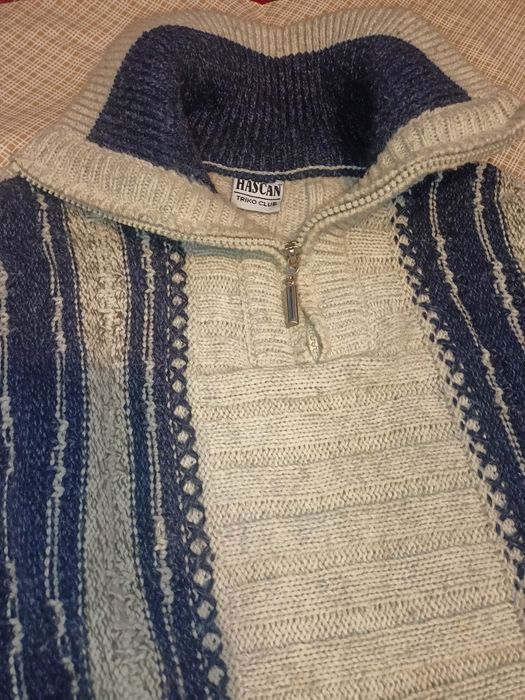 Wełniany sweter męski