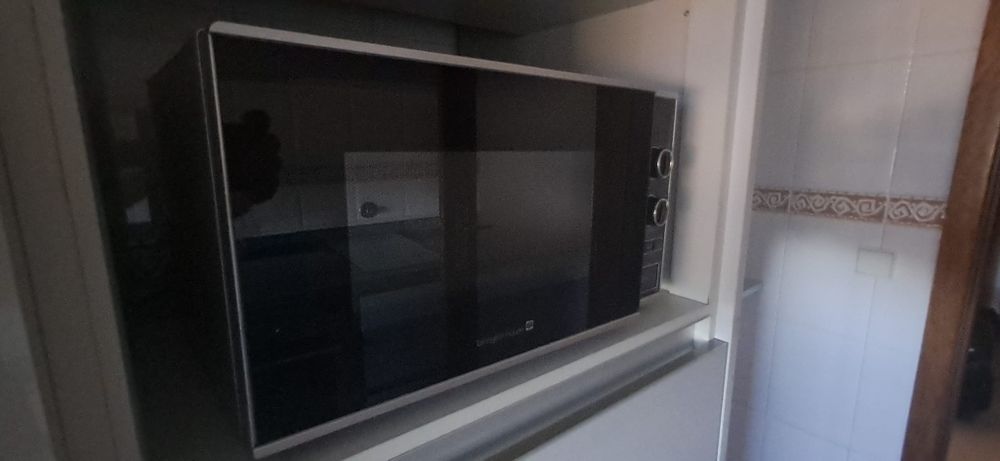 Micro ondas  preto material inox
