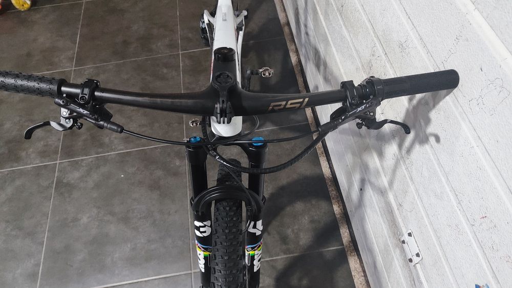 Trek supercaliber 9.9 AXS Gen 1 Tam. L