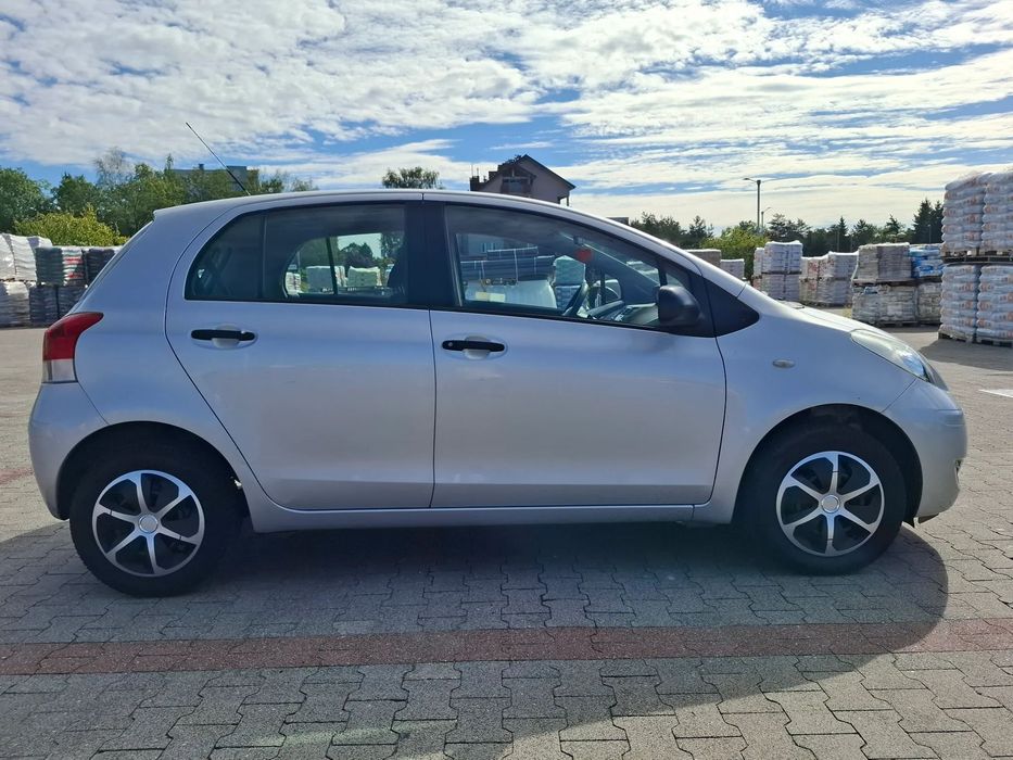 Toyota Yaris Toyota Yaris 1.0 vvti Luna 6600km