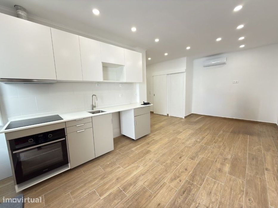 Apartamento T2, no centro de Torres Vedras