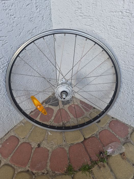 Kolo z prądnica shimano, 24 cale
