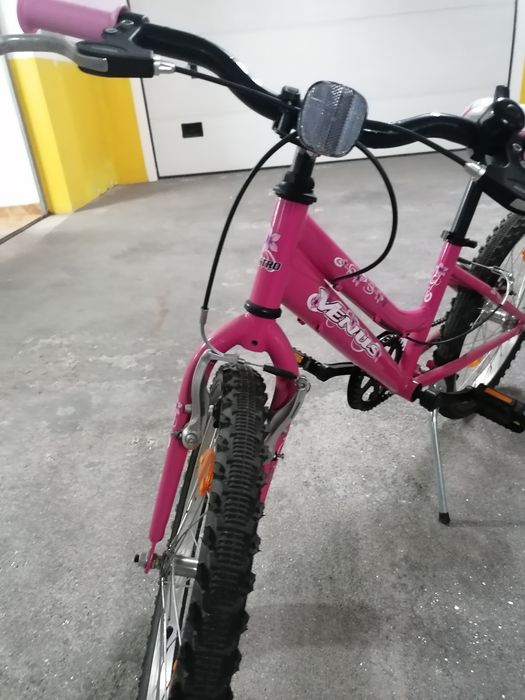 Bicicleta menina