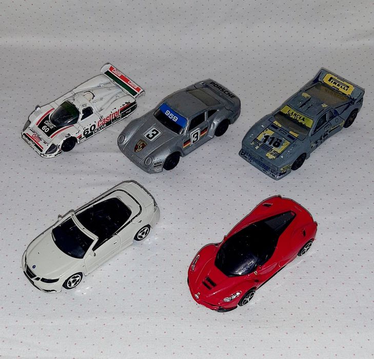 Набор коллекционных машинок