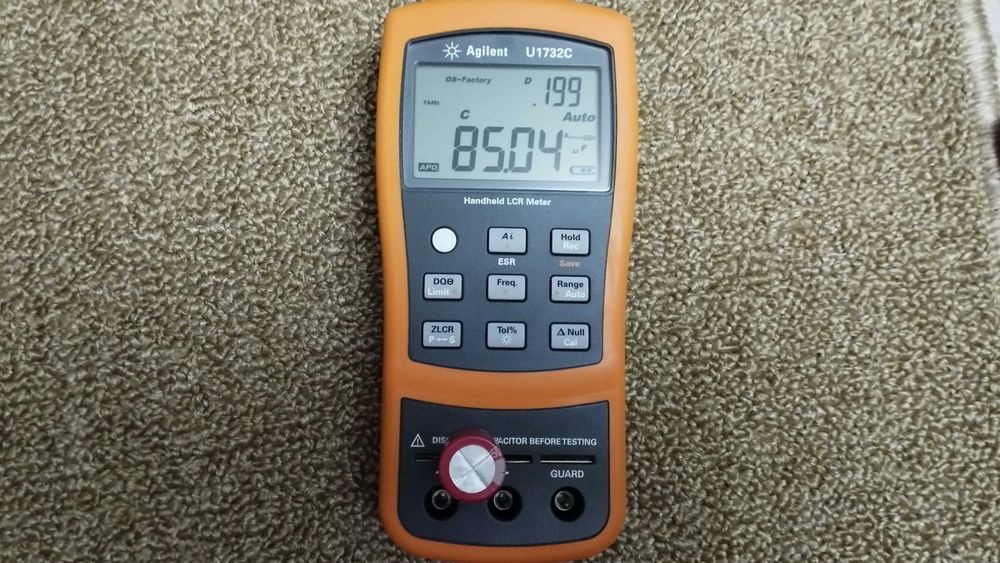 Medidor LCR Agilent U1732C