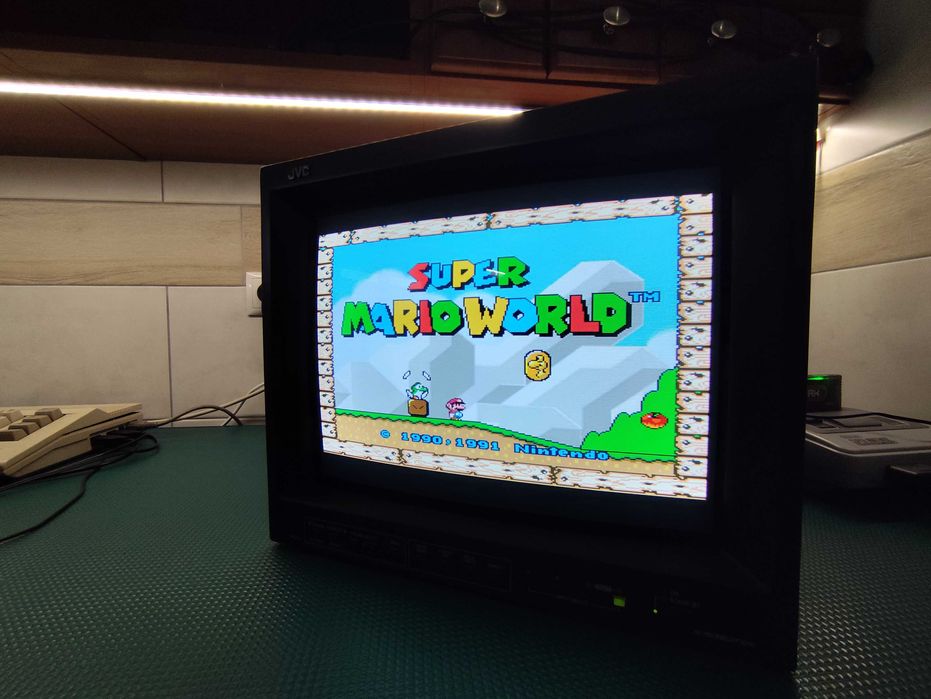 Monitor profesjonalny JVC TM-H150CG nie sony pvm