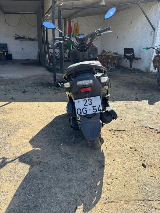Moto 125 excelente estado