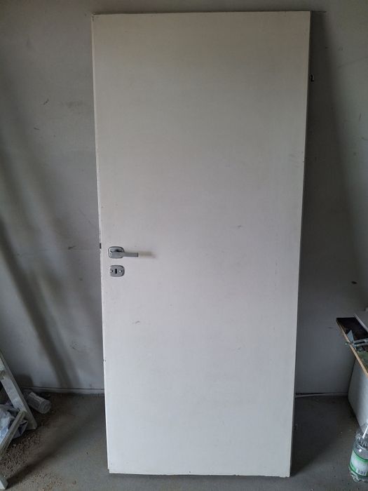 Białe drzwi pilśniowe 2 szt. Cena za sztukę.