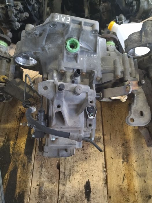 коробка передач VOLKSWAGEN GOLF 4 шкода тур DUW DUU ERT 1,6 1,4 1.9