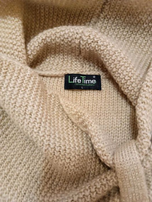 Дуже м'якенька, тепла, в'язана жіноча жилетка, безрукавка, кофта.