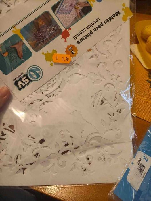 Stencil de pintura em tecido