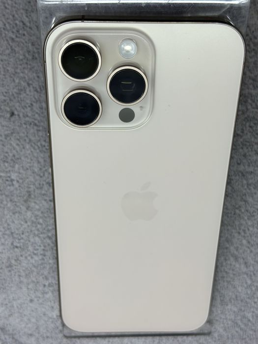 Apple iPhone 16 Pro Max 512Gb Desert Titanium Gold Neverlock АКБ 90%