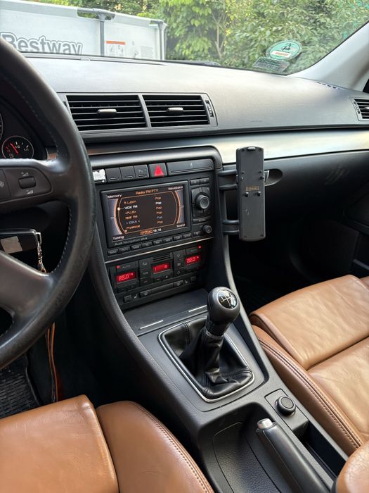 Audi a4b7 kombi ,avant 2.0tdi 140km