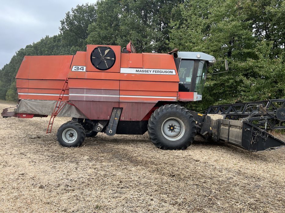 Комбайн Massey ferguson 34