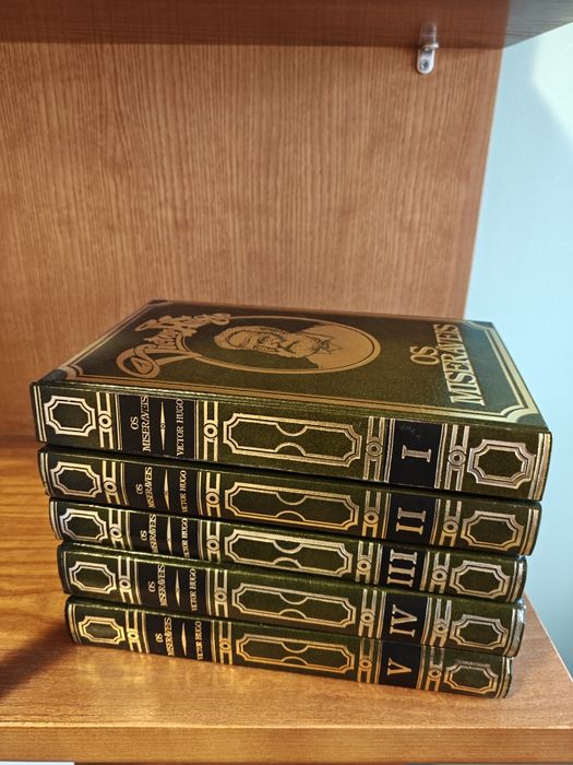 Os Miseráveis (ed.ilustrada) 1977