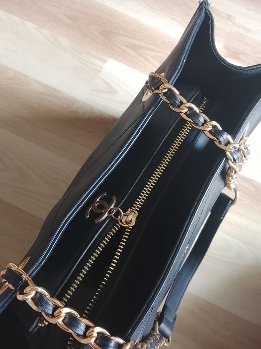 Duża torebka na ramię Chanel