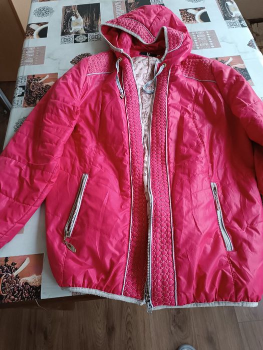 Весняна  куртка  р.50-52