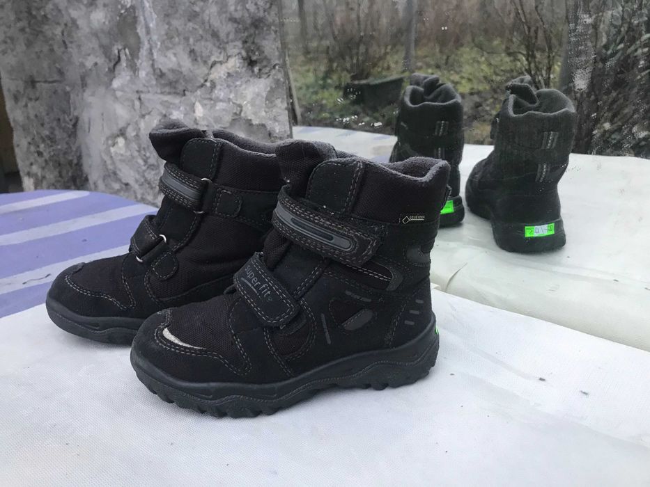 чобітки дитячі фірмові SUPER FIT розмір 27-28 уст 17-17.5см