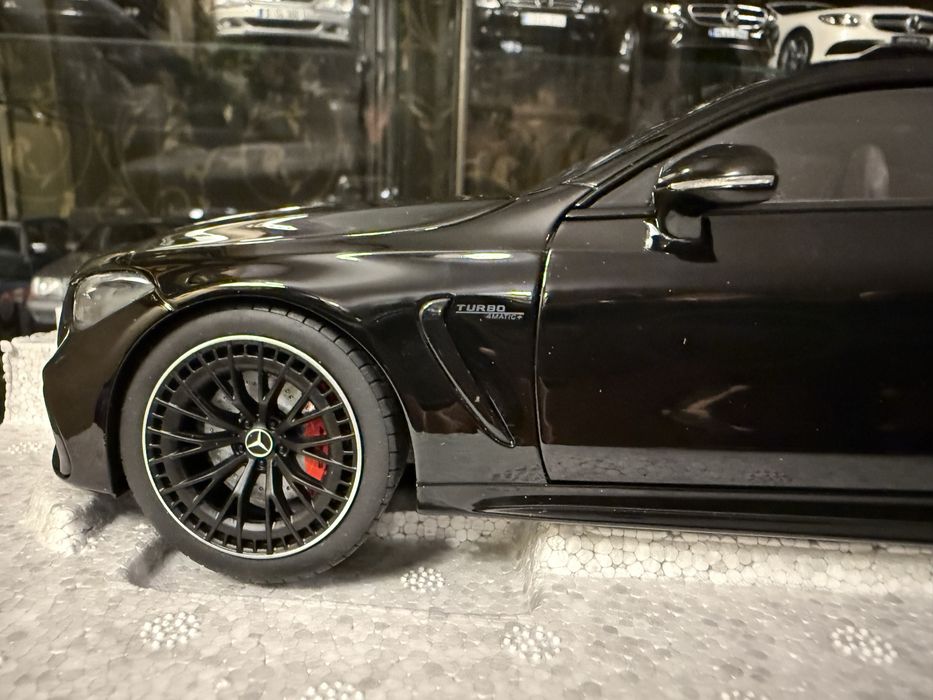 Mercedes cle 53 amg 1:18