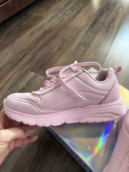 Кросівки Skechers для дівчинки