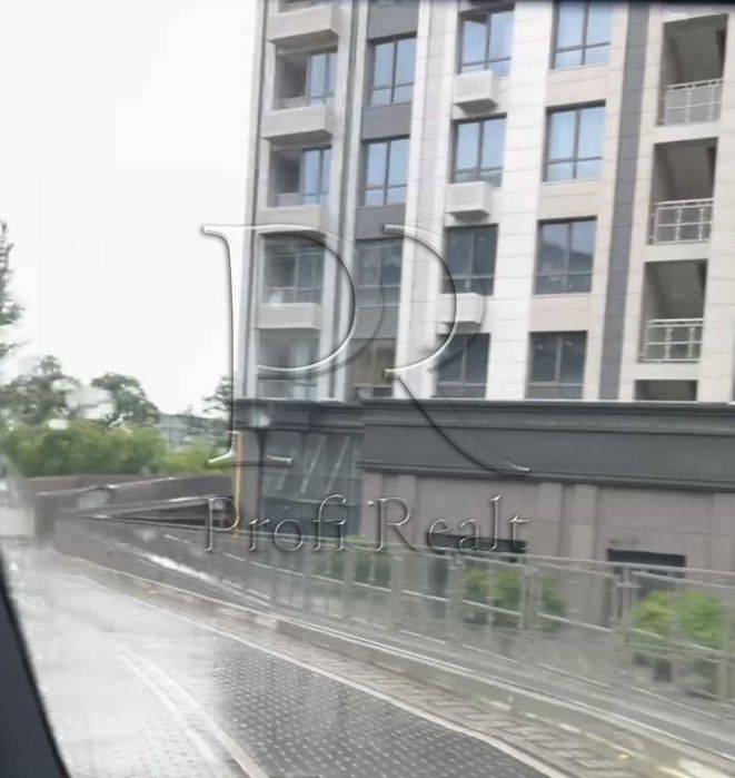 Продається паркомісце в підземному паркінгу. Печерськ Тверський тупік