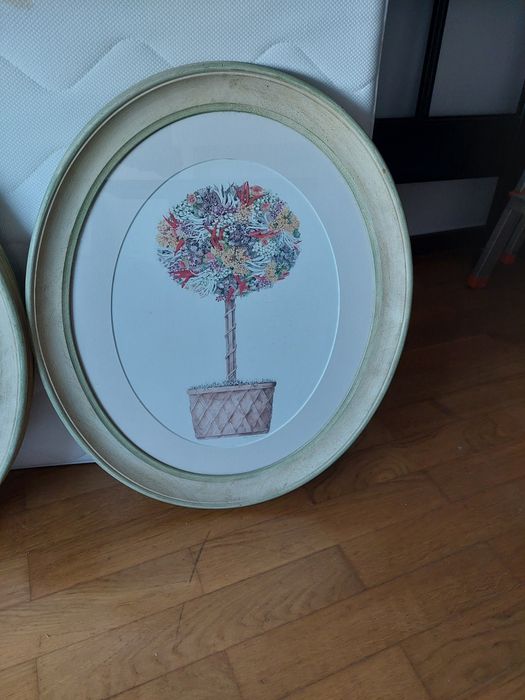 Two Oval Paintings431396309530071041