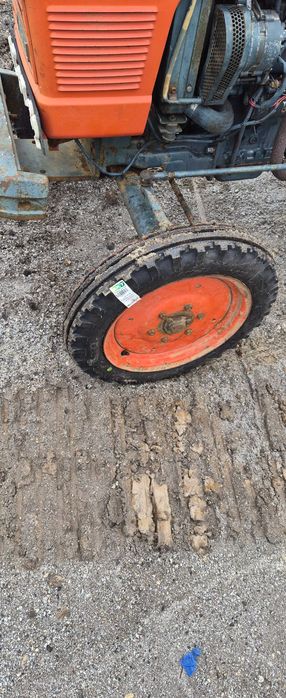 Trator kubota l185 com alfaias