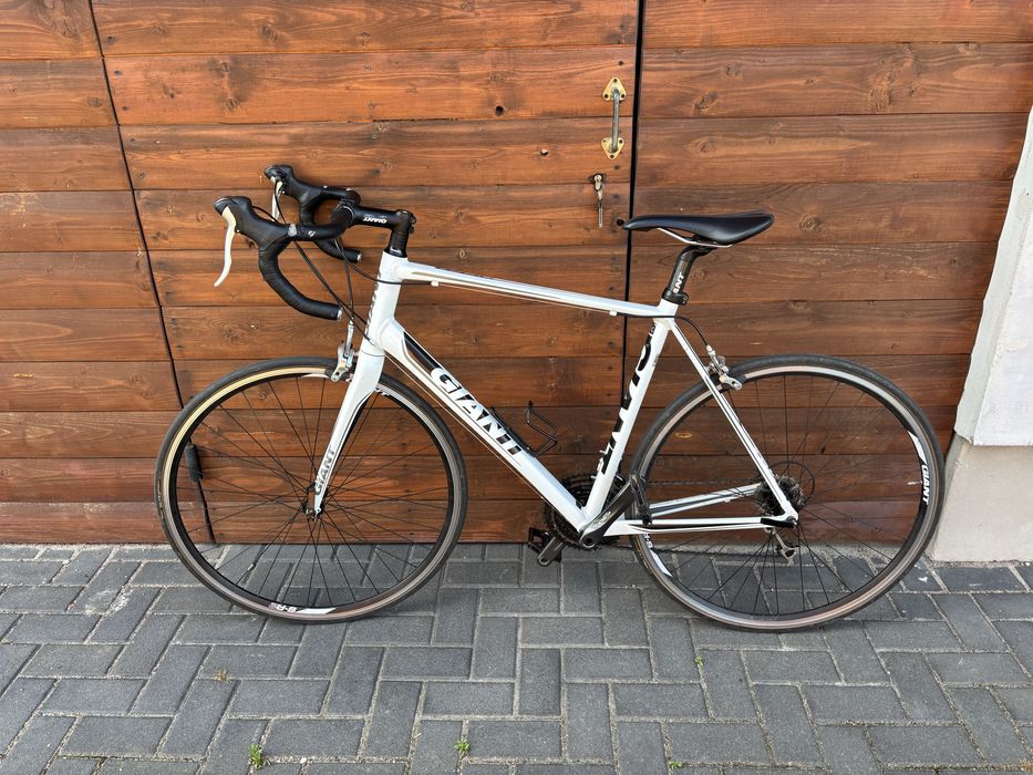 Rower Giant Defy