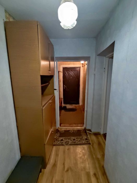 2к центр, цегла, не кутова, сер. поверх, розді кімнати!