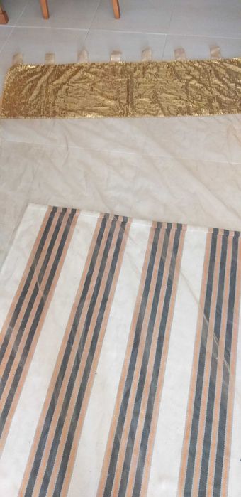 Cortina dourada 240X140cm NOVA