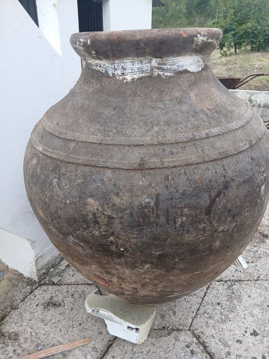 Pote de barro centenário 1m30 calon